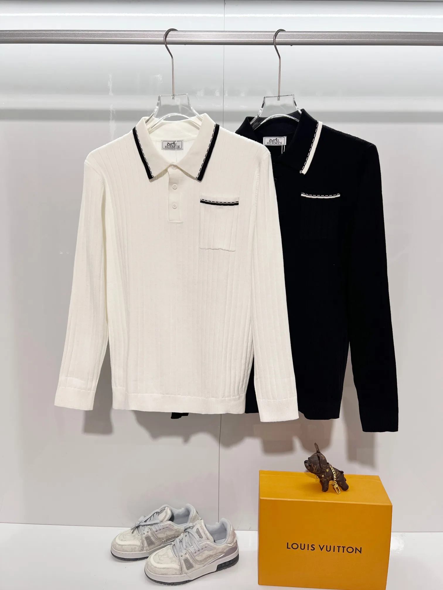 HERMES/ New Arrival T ， ， ， Breathable Polo ！ ， Polo ，Classic ， Versatile ， ， ！， ， Breathable， ， ， ， ， Premium ！ :White.Black. Size:M-3XL